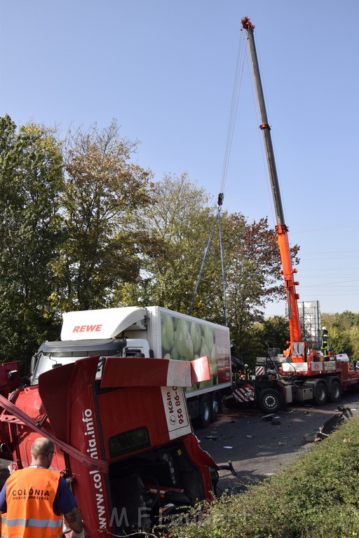 Schwerer VU PKlemm A 57 Rich Innenstadt Hoehe Koeln Chorweiler P090.JPG - Miklos Laubert